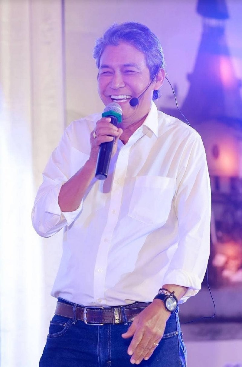 ลูกสาว เอ๋ ไพโรจน์ เผยอาการ 2 สัปดาห์ก่อนพ่อเสียชีวิต