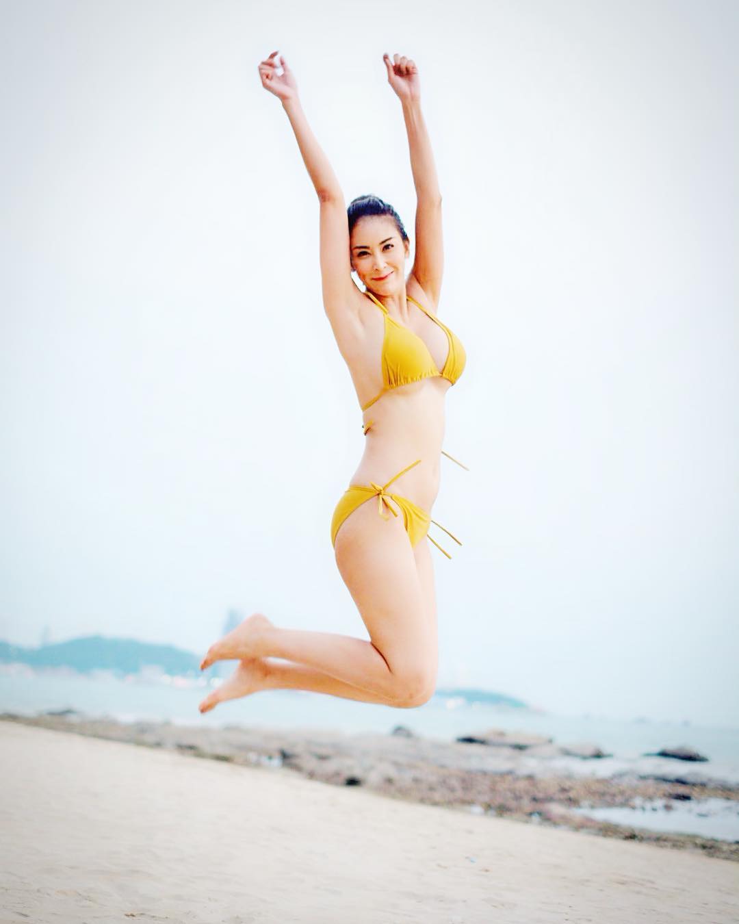 ใหม่ สุคนธวา บิกินี่