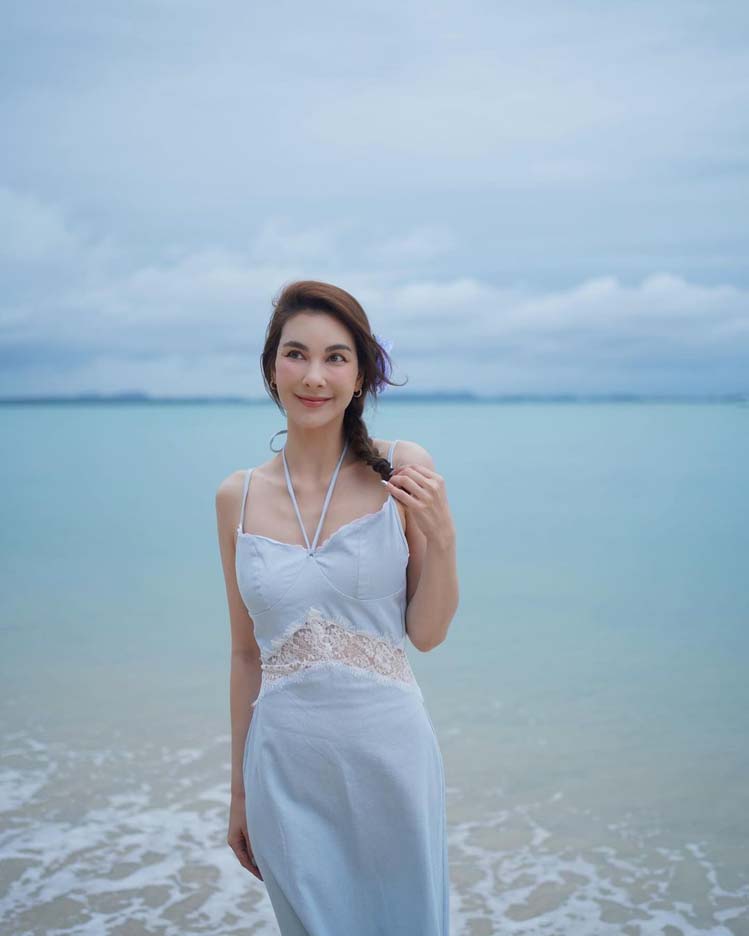 โบว์ เบญจวรรณ