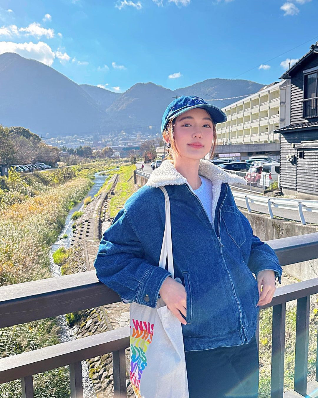 บัว นลินทิพย์