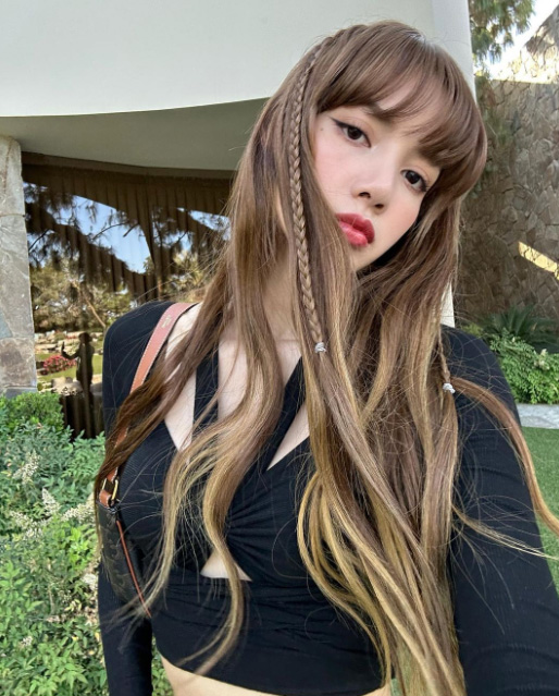 ลิซ่า BLACKPINK นักร้องเกาหลีหญิง