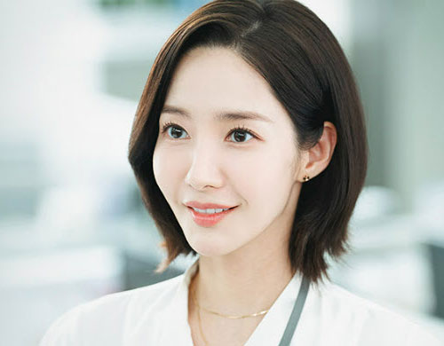 พัคมินยอง จากซีรีส์สามีคนนี้แจกฟรีให้เธอ (Marry My Husband)