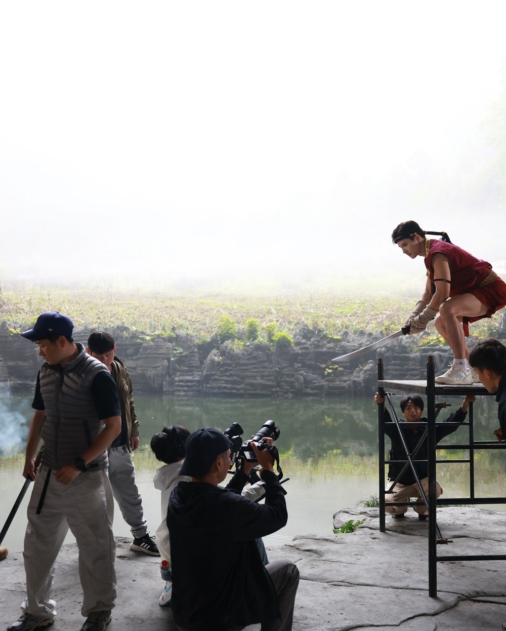 ไมค์ ภัทรเดช สร้างชื่อในจีน โชว์มวยไทยบินได้ ต่อสู้ด้วยดาบไฟ