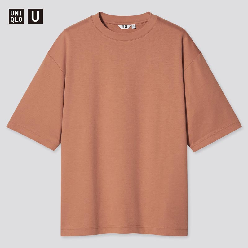 เสื้อผ้าใส่อยู่บ้านผู้ชาย