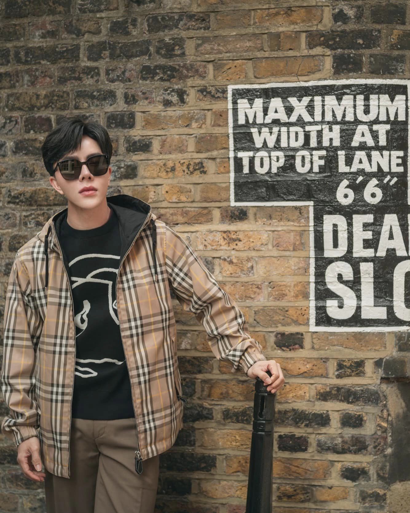 พอล วรัตน์พล วรัทย์วรกุล ถ่ายที่ต่างประเทศ 