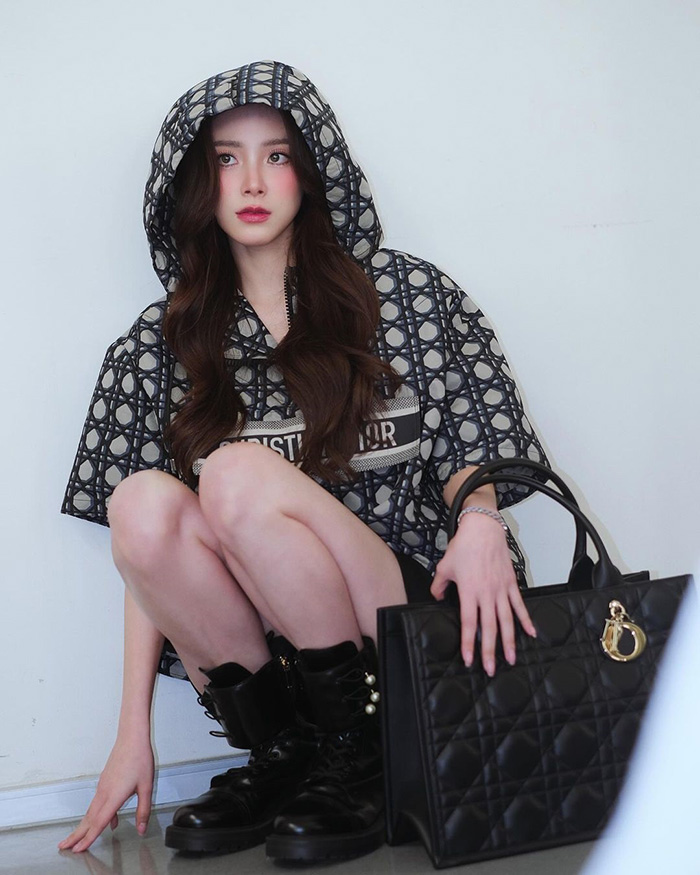 ใบเฟิร์น พิมพ์ชนก