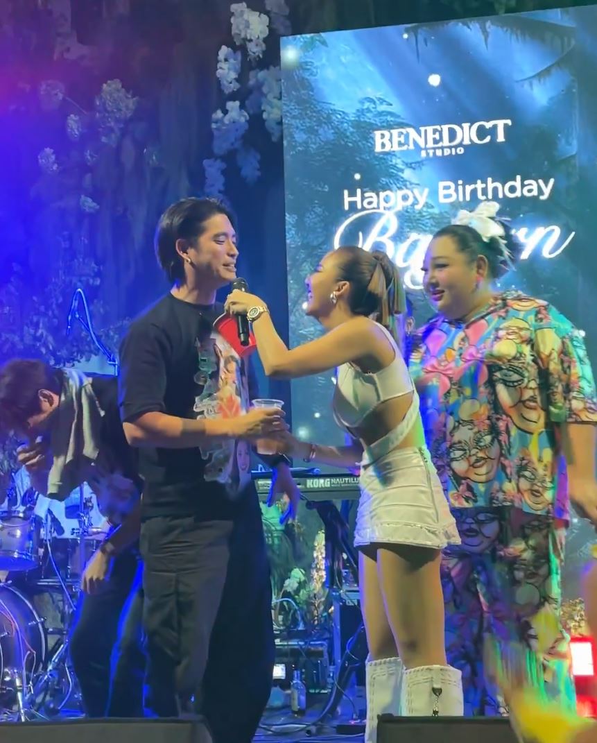 เซอร์ไพรส์ ใบเฟิร์น พิมพ์ชนก งานวันเกิด