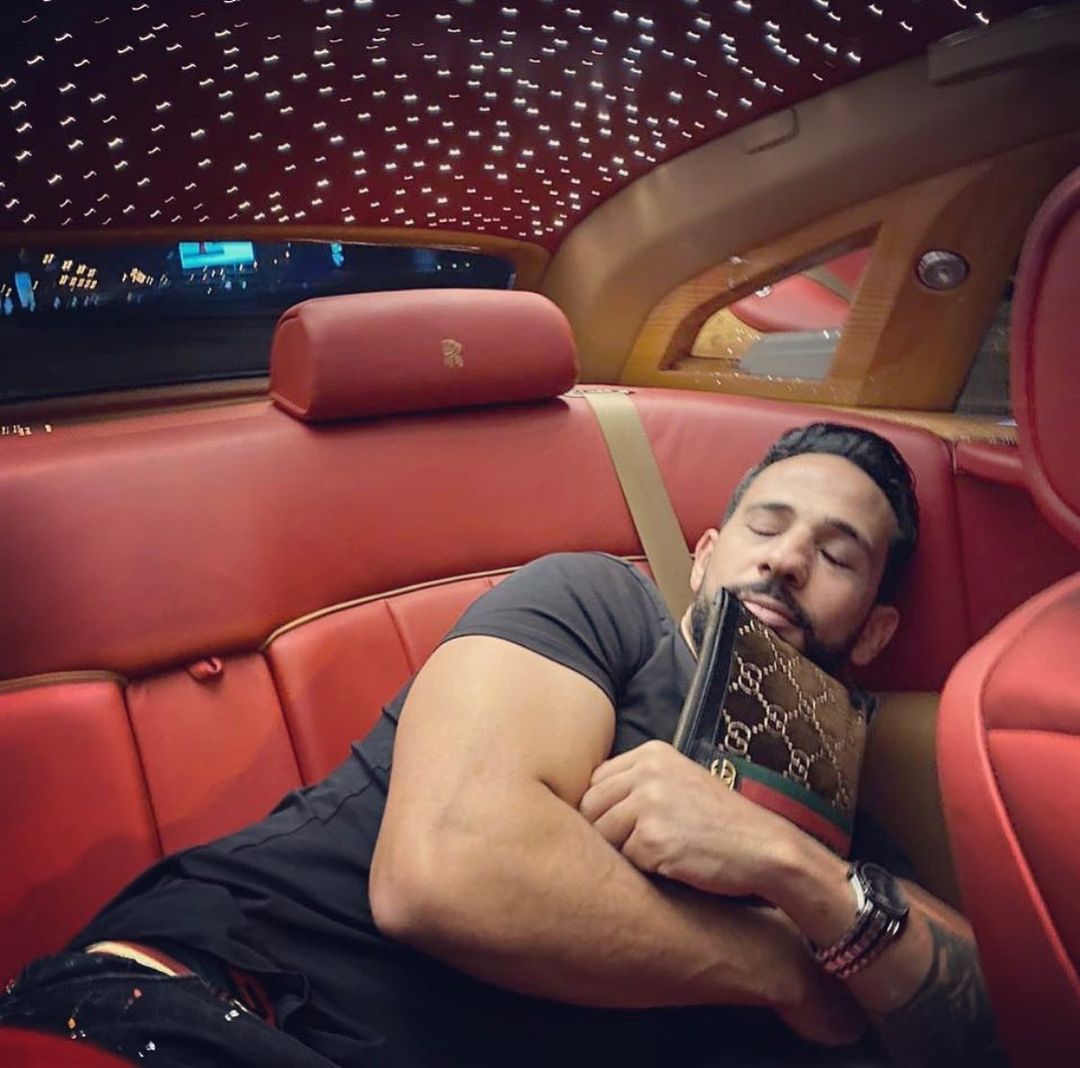 ทายาทเศรษฐี