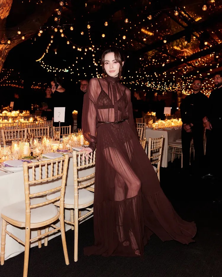 ใหม่ ดาวิกา โททัลลุคสุดชิค สวยเฉิดฉาย กระทบไหล่คนดังระดับโลกมากมาย 