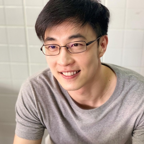 ไก่ ภาษิต