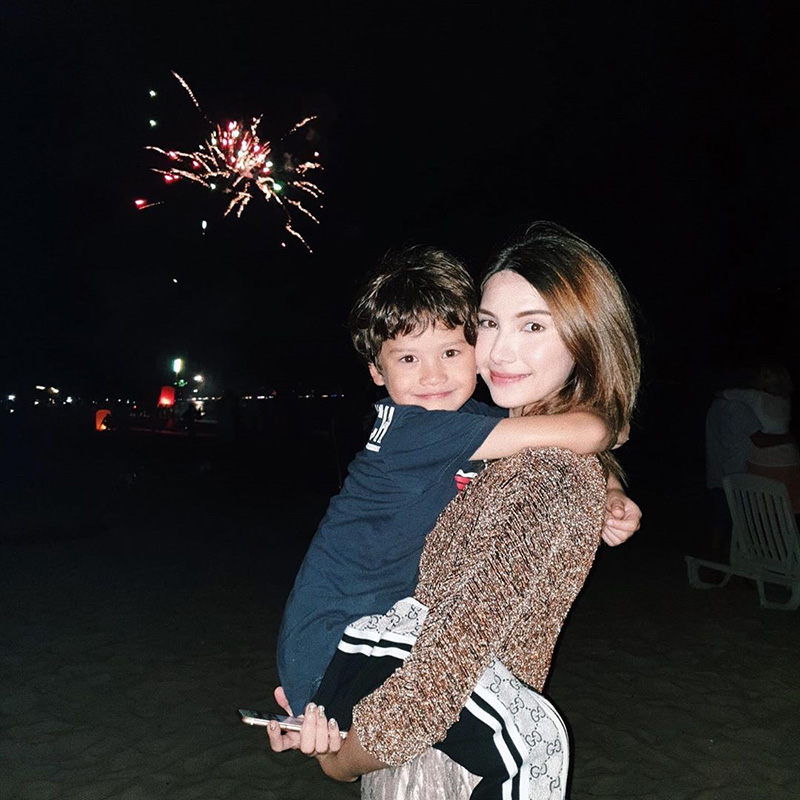 ซาร่า คาซิงกินี - น้องแม็กซ์เวลล์ 