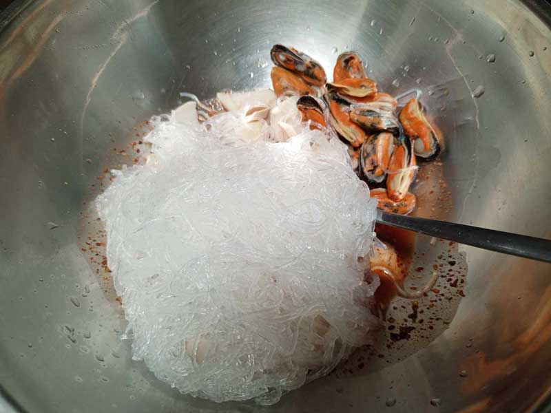 วิธีคลุกน้ำยำ