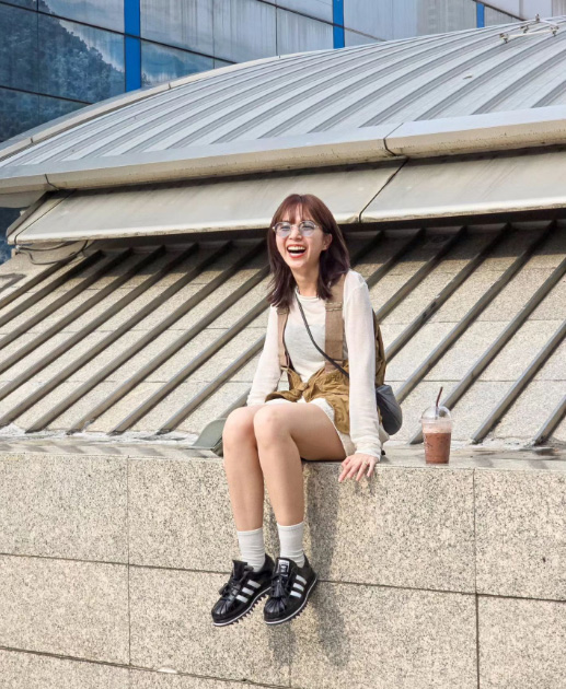 ใบเตย สุวพิชญ์ แต่งตัวไปน้ำตก