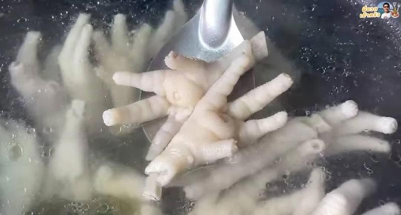 วิธีต้มตีนไก่