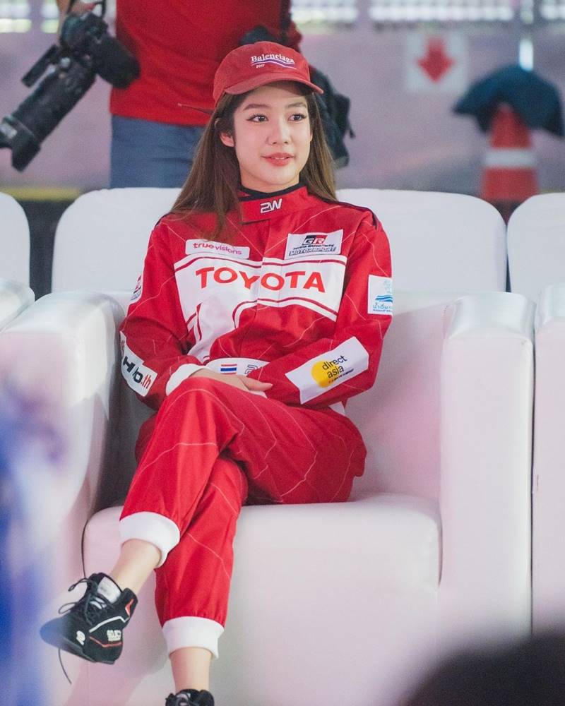 มะปราง เลิก โอบ