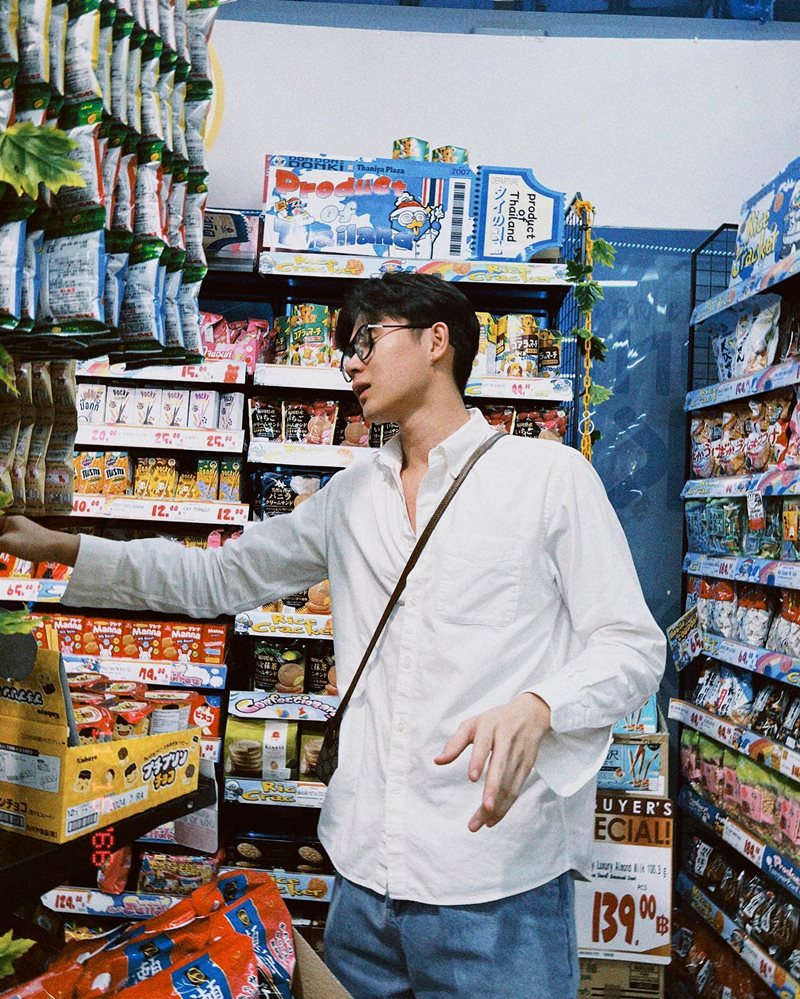 ยิ้ว วาริ