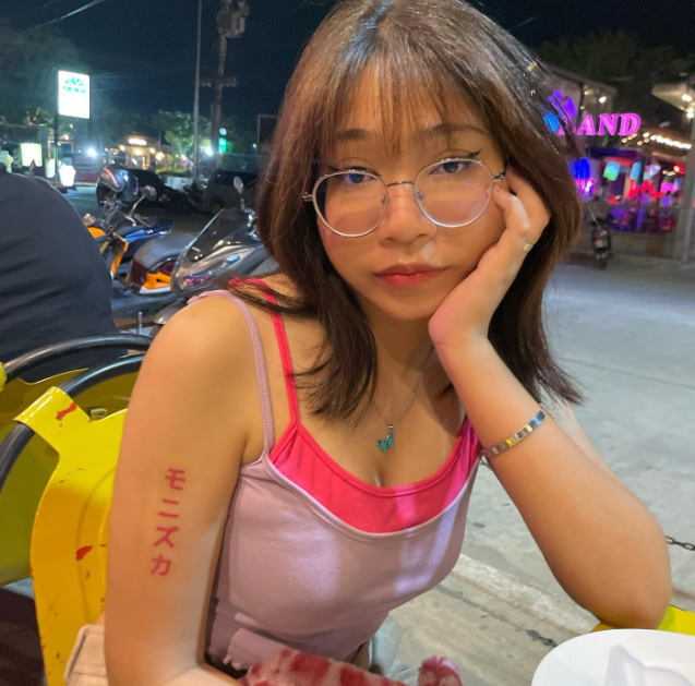 เปิดประวัติ โมนิซึกะพาเพลิน อินฟลูฯ สายรีวิว อดีตแฟน บอส แดนเซอร์ลำไย