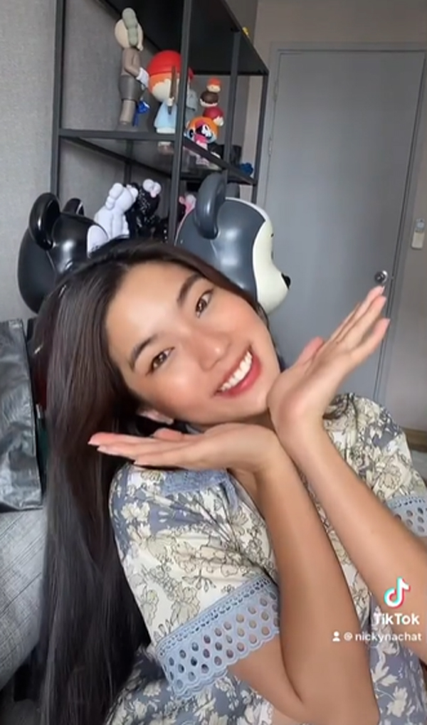 ก้อย อรัชพร