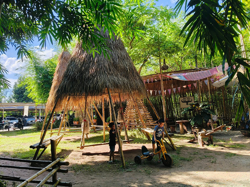 บ้านตลาดควาย จอมบึง Buffalo Market Ratchaburi