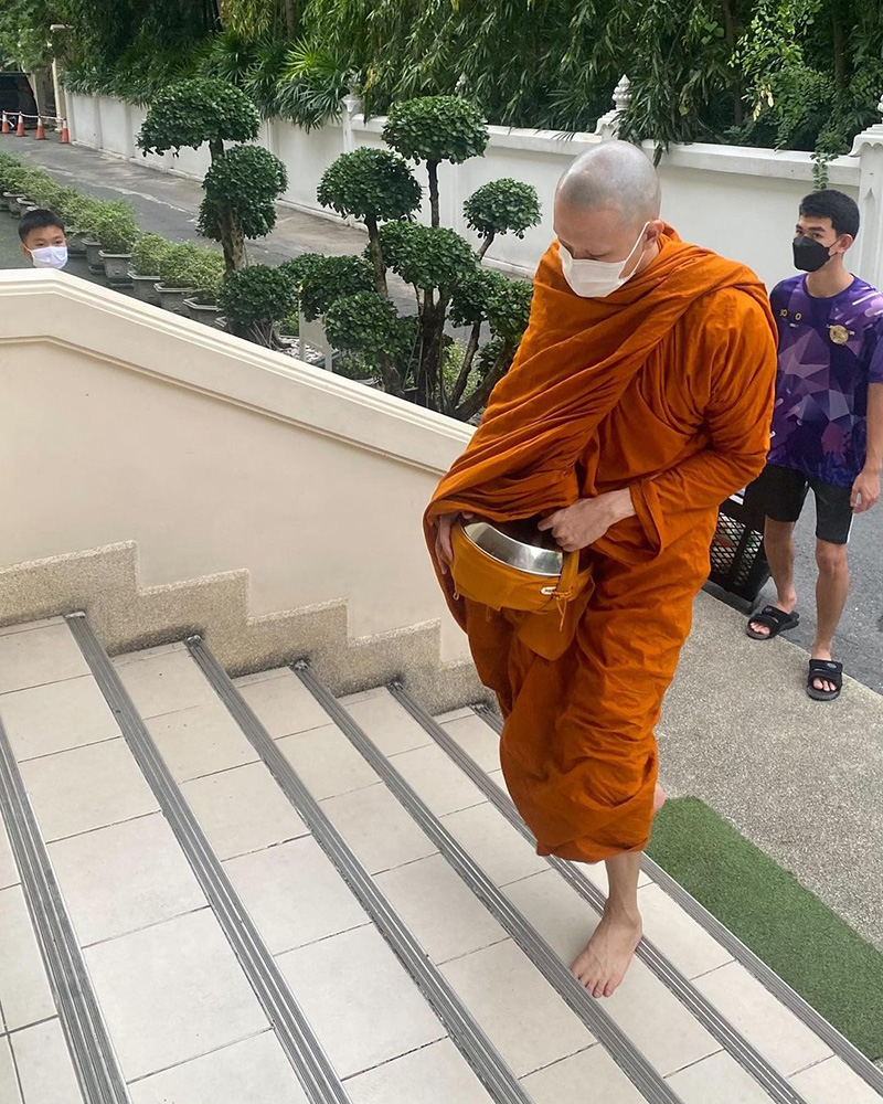 หลวงพี่หน่อง