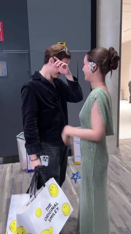 แม็ค วีรคณิศร์ - วิว วรรณรท