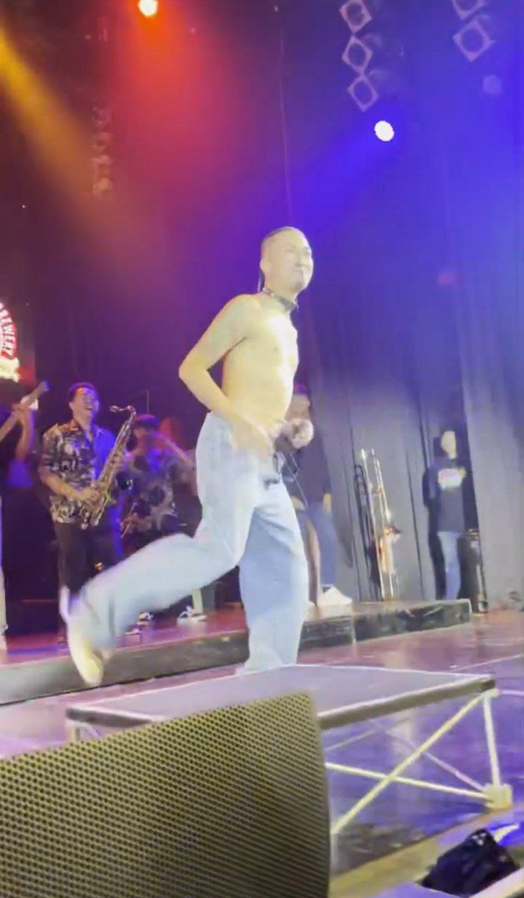  แจ๊ส ชวนชื่น