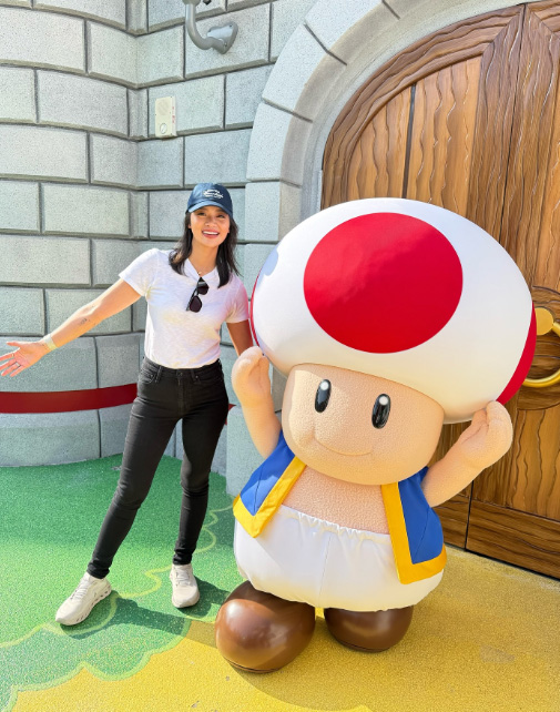 ประวัติ หมิว รังสินี เซเลบสาวคนสนิท เชียร์ ฑิฆัมพร โปรไฟล์ไม่ธรรมดา