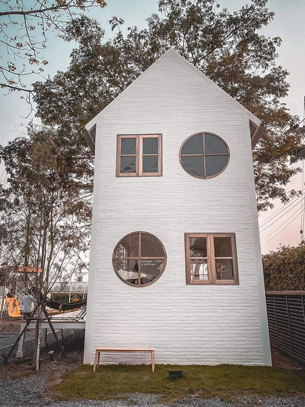 คาเฟ่โรงนา