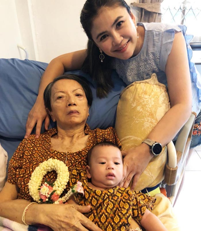 แม่ ชาคริต แย้มนาม เสียชีวิต