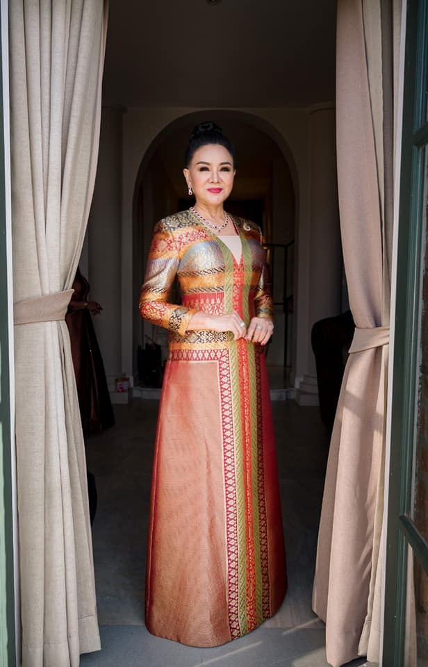 บานเย็น รากแก่น