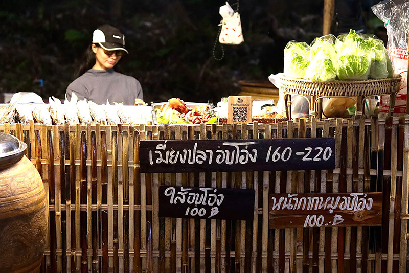 ถนนคนเดินหมู่บ้านสะปัน น่าน