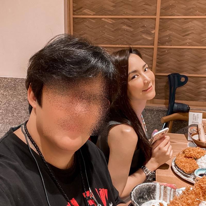 จั๊กจั่น อคัมย์สิริ, เค วัฒนา, อาบี ผู้จัดการจั๊กจั่น