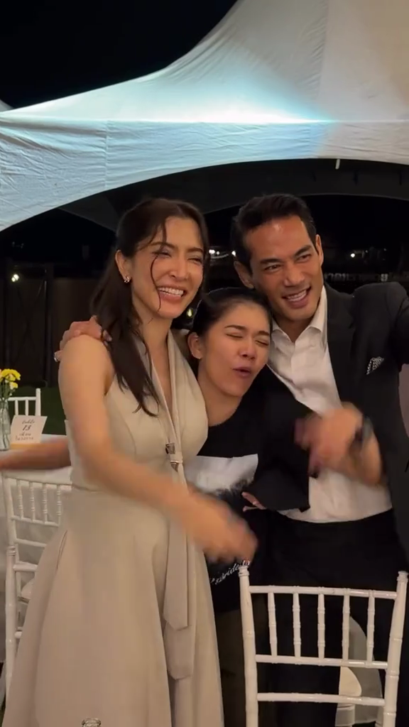 พิ้งกี้ สาวิกา ตุ้ย ธีรภัทร์ ควงคู่ร่วมงานแต่ง น้ำหวาน