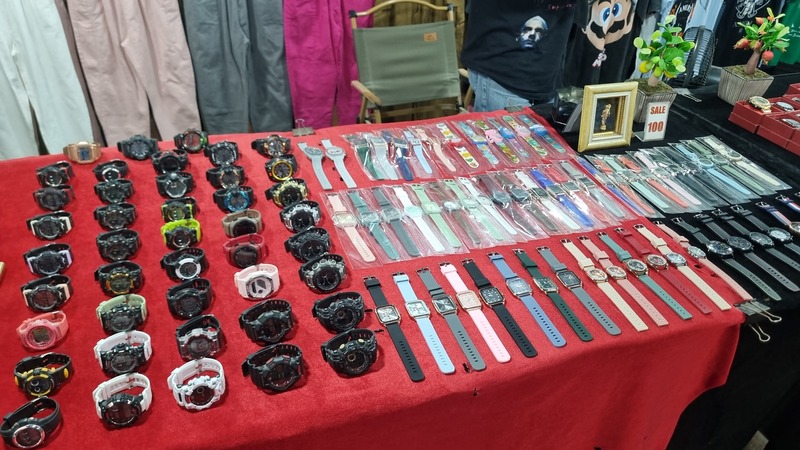 ตลาดเด็ดพัทยา-สัตหีบ ตลาดบางเสร่ไนท์พล่าซ่า 