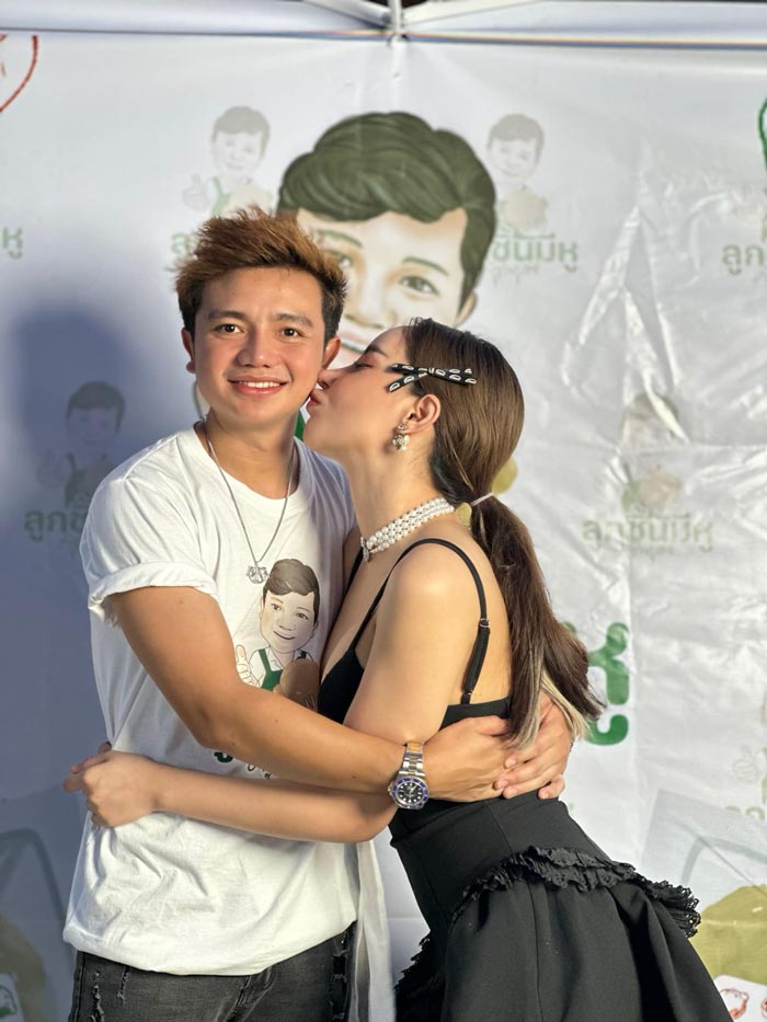 ครูไพบูลย์ นิวนิว เอวเด้ง