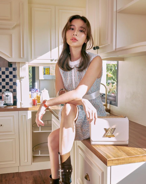 เก้า สุภัสสรา แต่งตัวลุคคุณหนู