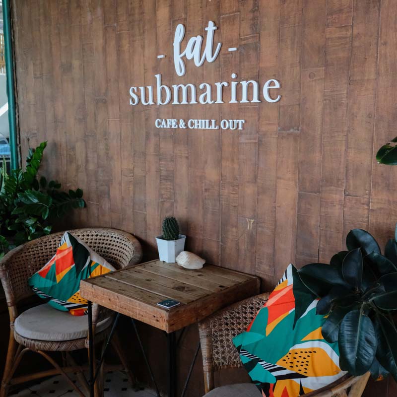Fat Submarine Cafe คาเฟ่เกาะล้าน