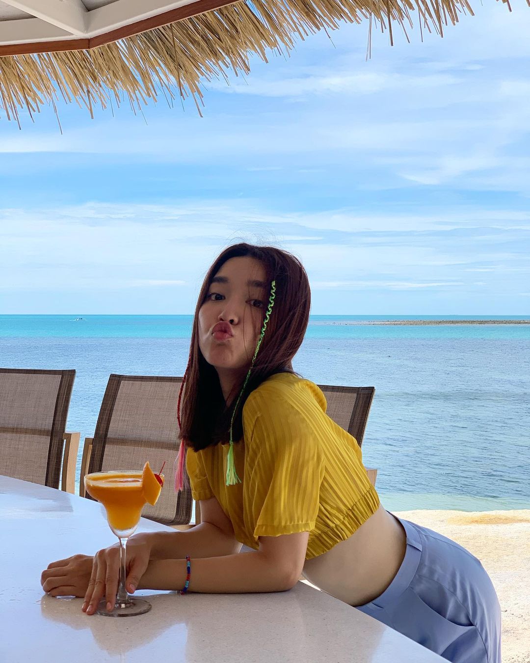 โม มนชนก