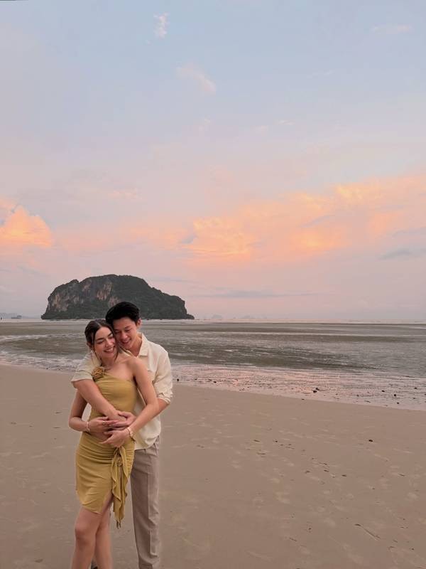 หมาก คิมเบอร์ลี่ ฉลองครบรอบแต่งงาน 3 ปี 