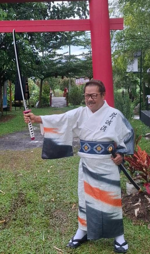 อาฉี เสียงหล่อ ประวัติ