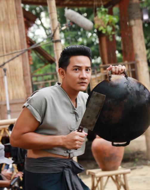 รอน ภัทรภณ ประวัติดารา