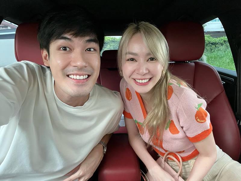 โฟร์ ศกลรัตน์ หน่อง ธนา