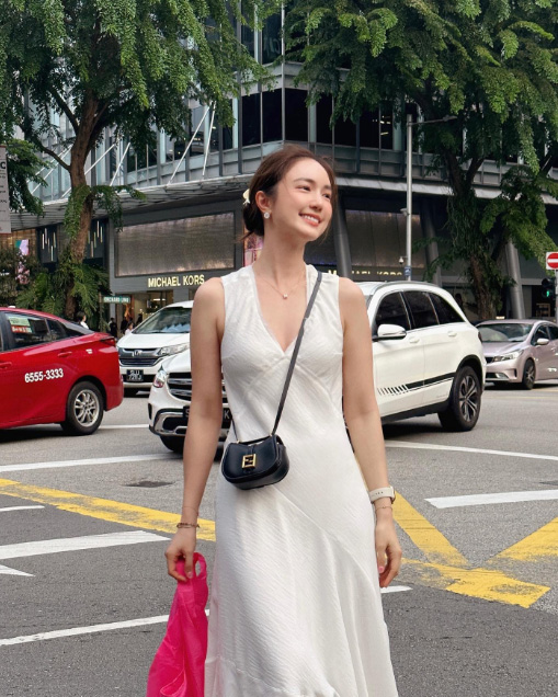 แฟชั่นชุดขาว