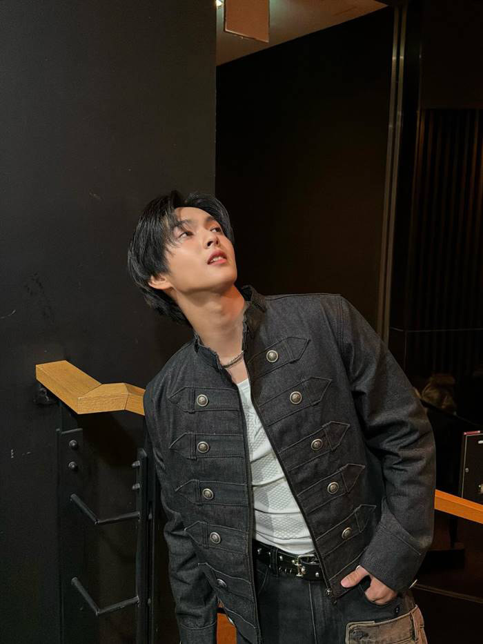 คอปเปอร์ BUS ชิกิต้า BABYMONSTER