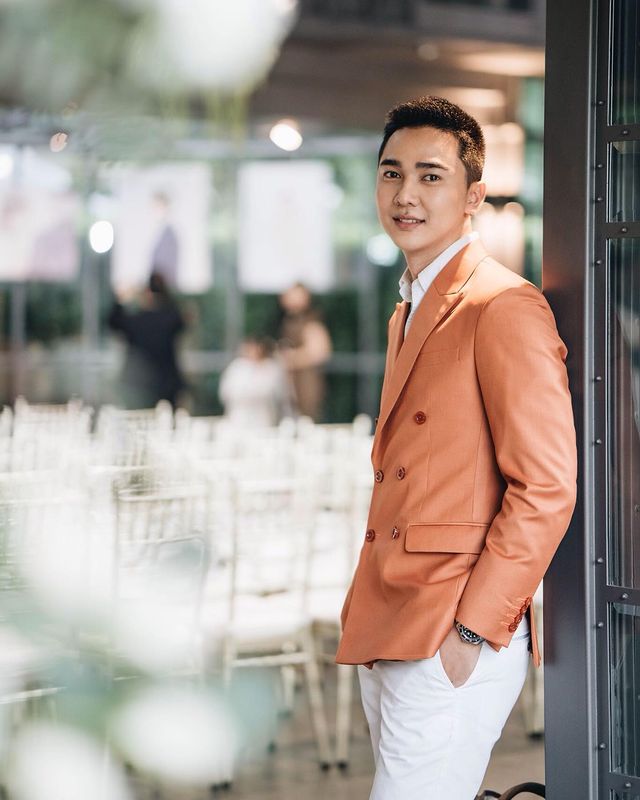 เจมส์ ชวิศ