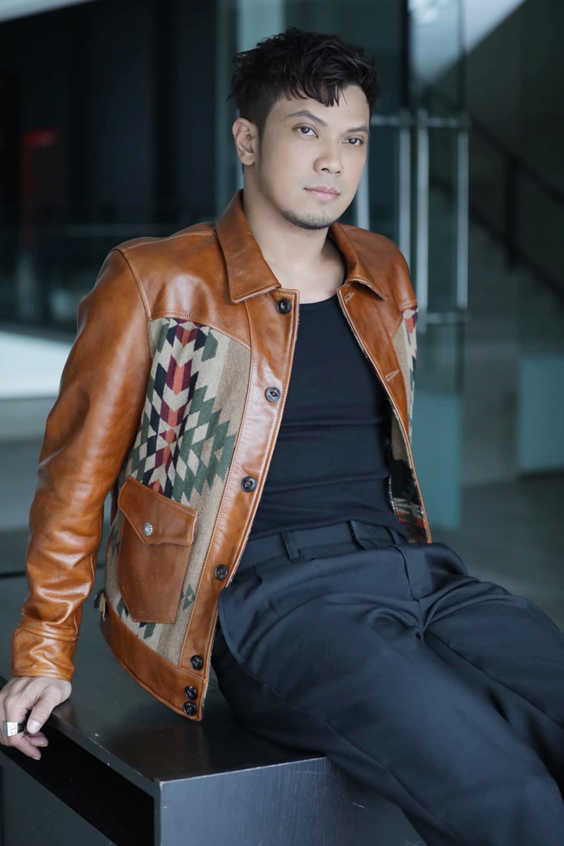 หนุ่ม กะลา