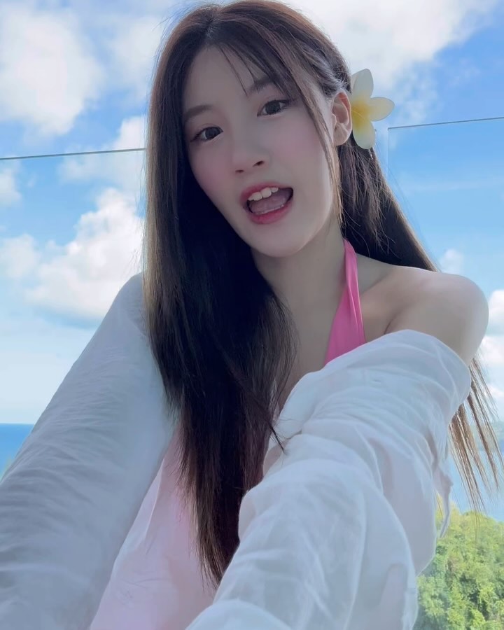 แชมพู CGM48 ไอดอลสุดน่ารัก เสิร์ฟความสดใสซาบซ่า