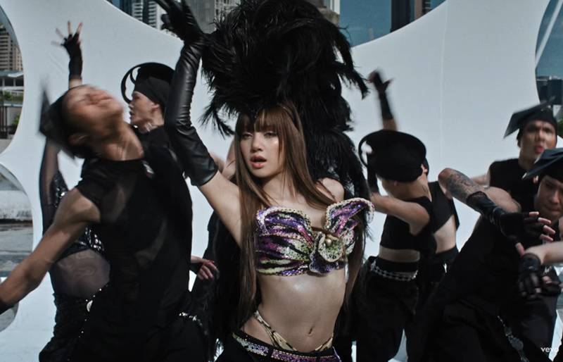 เพลงใหม่ ลิซ่า 