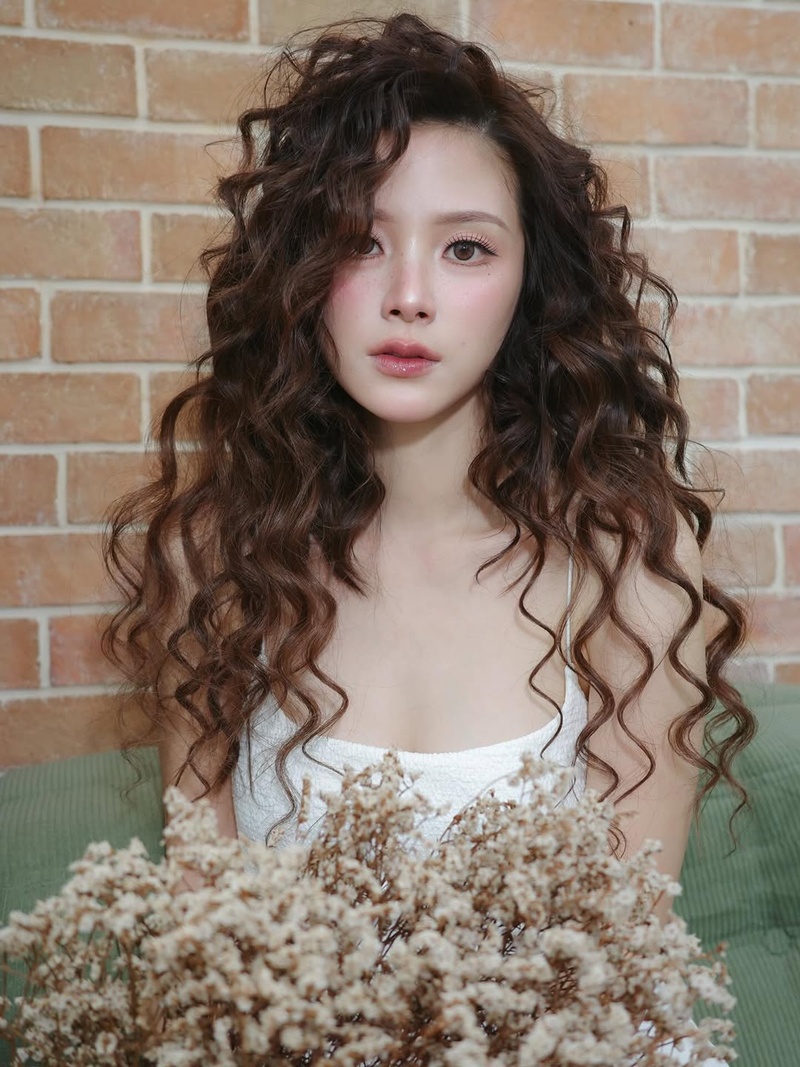 ใบเฟิร์น พิมพ์ชนก