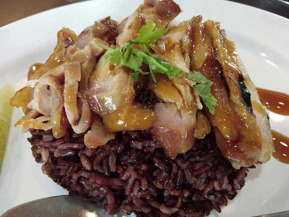 ร้านข้าวผัดปลาสลิด